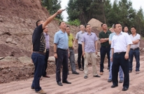 县领导深入乡镇检查指导渠汇路二标段项目建设工作