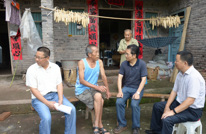 何世斌深入巨光乡突击检查脱贫攻坚工作