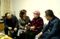 余述容带队开展2022年敬老月走访慰问活动