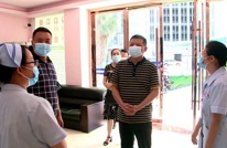 县人大常委会到县第二人民医院开展工作评议