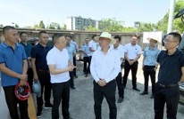 王飞虎率队调研秋收防汛抗旱和水电气保供工作