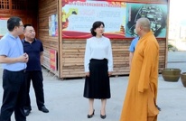 余述容到宗教活动场所调研指导工作