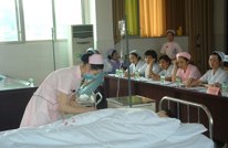 县医院举行护士技能大赛庆祝5.12护士节