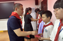 涌兴镇开展“六一”儿童节慰问活动