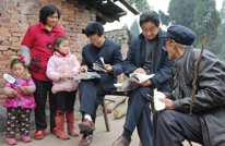 【关工委】感恩助学颂党恩 助老爱小情意浓