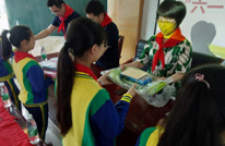 安北乡领导看望慰问贫困留守儿童