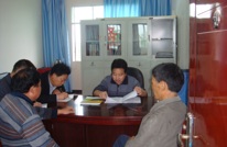 岩峰二校召开安保人员培训会