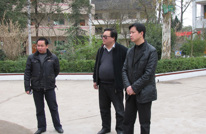 县教育局局长刘春到有庆中学检查指导工作