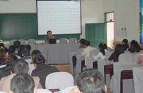 四川师范大学曹正善教授到有庆一小讲学