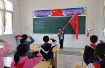 天星三小：红领巾心向党