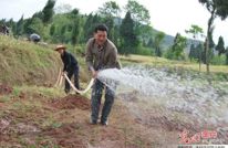 下派支书陈龙山的“五件法宝”