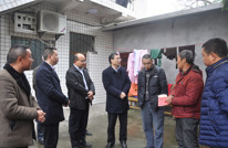 县领导深入三汇镇看望慰问困难群众