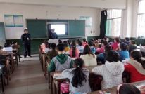 双土乡铁路护路进校园