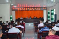 涌兴镇召开脱贫攻坚精准识别“回头查”、稳定脱贫“回头看”“回头帮”工作会