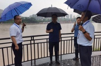 一名党员就是一面旗帜，一名干部就是一根标杆，天星街道抗洪减灾当先锋