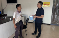 渠县天星街道：情系特困群众，盛夏送“清凉”。