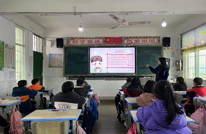东安小学开展“学雷锋精神”主题队会活动