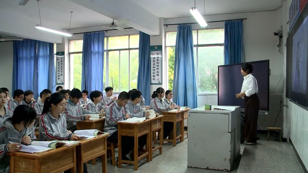 4d9df7d1-8bd3-4054-af3d-c3266635493f