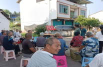 李馥镇召开“清风护民生”院坝会 