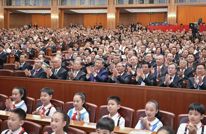 纪念中国人民抗日战争暨世界反法西斯战争胜利80周年文艺晚会《正义必胜》在京隆重举行 习近平等出席观看