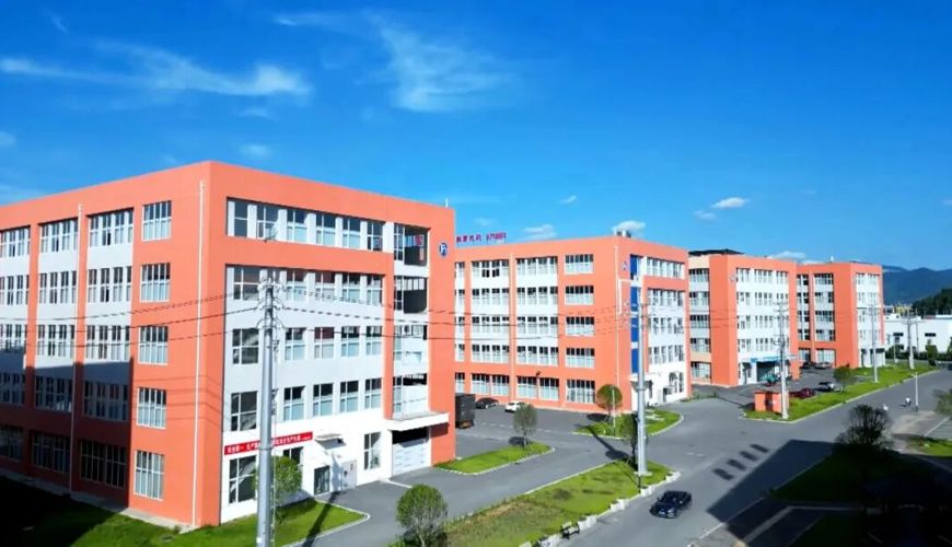 AI赋能 渠县轻纺服饰产业全链条更聪明更高效