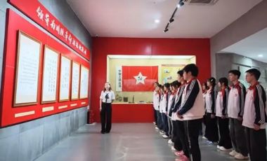 有庆中学开展“蜀道新歌・万里行”红色寻访研学活动